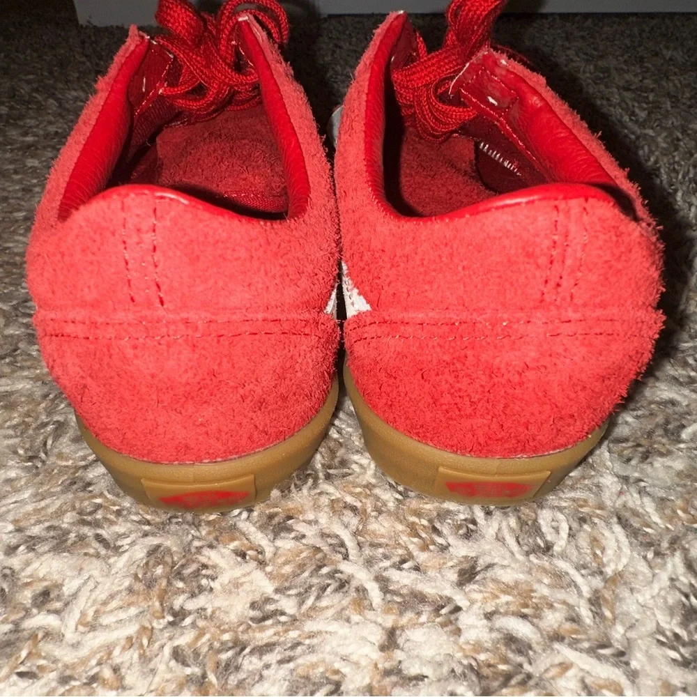 NEW VANS OLD SKOOL LOWPRO 'RED GUM' Women’s Size 8 RARE - Picture 11 of 12